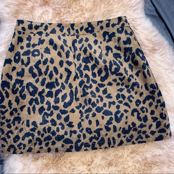 Eye of the Needle Leopard Print Corduroy Button Front Skirt size M - Picture 2 of 12